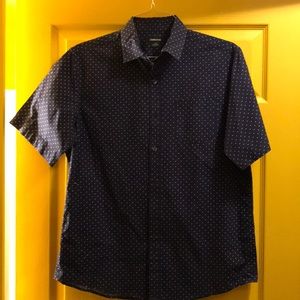 Men’s s/s Claiborne shirt size Medium
